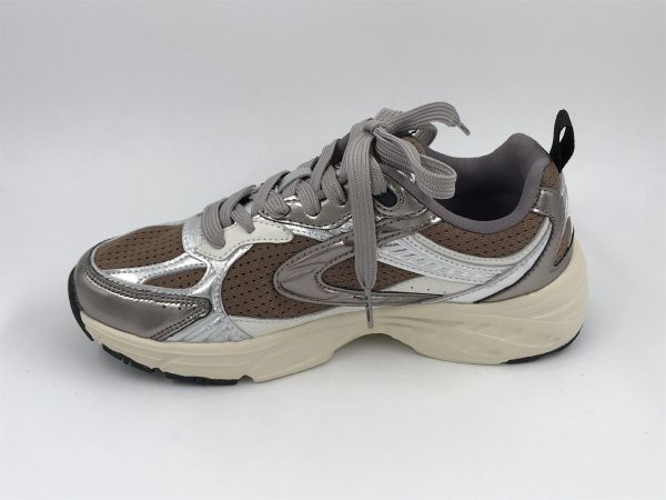 Boax runner suède bruin/zilver (Score 6010 bruin/zilver) - Stiletto Schoenen (Oudenaarde)