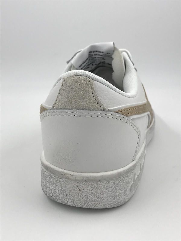 Dia dam sneaker wit/goud (501.179565.01 C8581 magic basket low met) - Stiletto Schoenen (Oudenaarde)