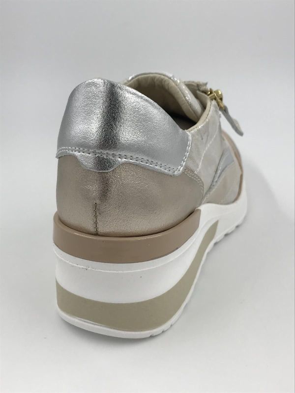 DLS dam sneaker led metallic beige (6263 V04 marsala platino) - Stiletto Schoenen (Oudenaarde)