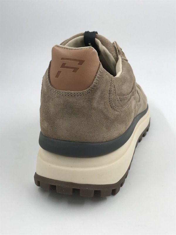 Floris her runner suède beige (SFM-10238-22-03 de gripper 01.12 light brown G1/2) - Stiletto Schoenen (Oudenaarde)