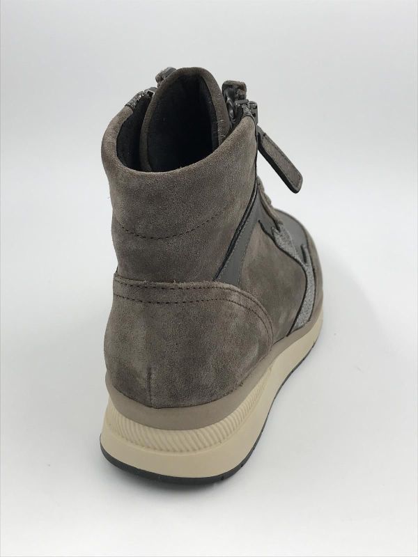 Gab dam basket suède taupe (56.708.62 cervo/velour bronce/mic) - Stiletto Schoenen (Oudenaarde)