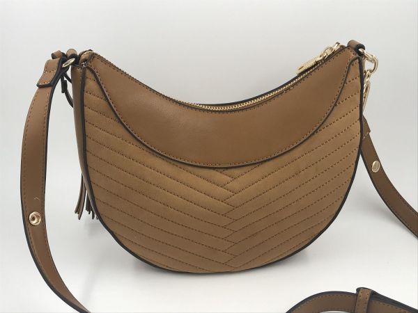 Liu Jo handtas cognac (AF6186T760A 81140 M hobo suede cognac) - Stiletto Schoenen (Oudenaarde)