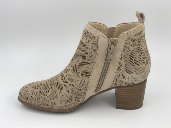 SW dam Klaars suède ecru (9.19.05) - Stiletto Schoenen (Oudenaarde)